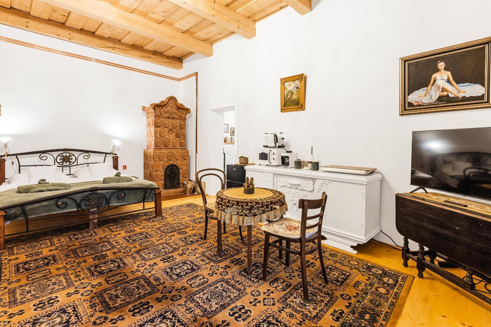 Sovi Dom- Historicke Apartmany Z 19 Storocia, 4Km Od Banskej Stiavnice Svätý Anton Kültér fotó